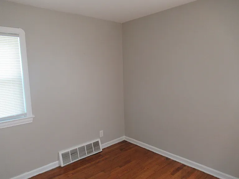 5203 Maplecrest Ave — Photo 14