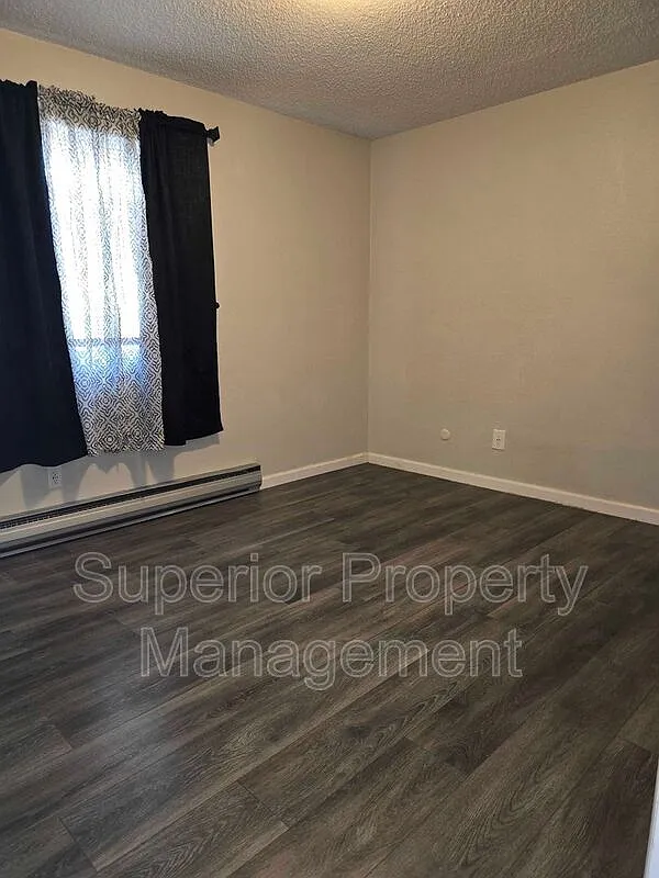 1 bed, 1.0 bath, 650 sqft, $1,250 — Photo 2