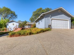 5825 Golden Oaks Rd, Paradise, CA 95969