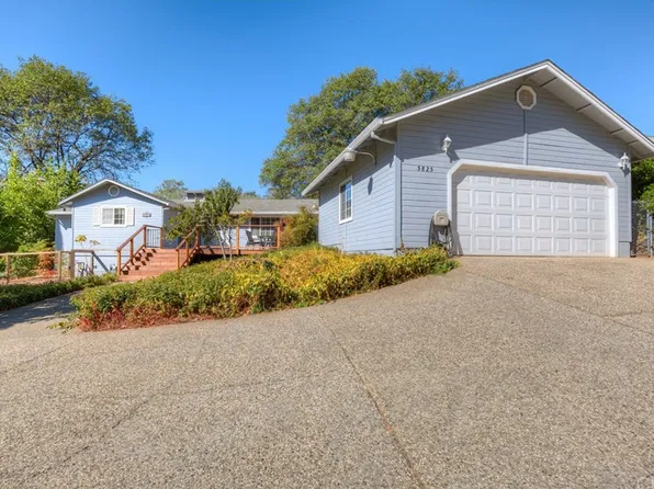 5825 Golden Oaks Rd, Paradise, CA 95969
