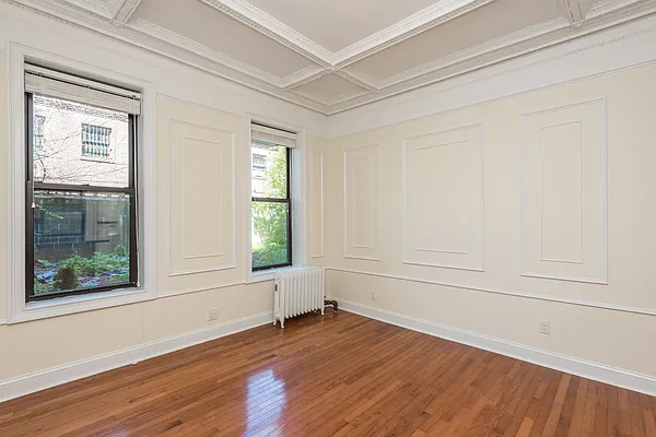 Rented by Nooklyn NYC LLC | media 17