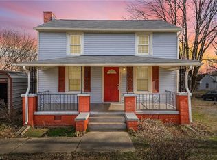 2105 Carolina Rd, Burlington, NC 27217