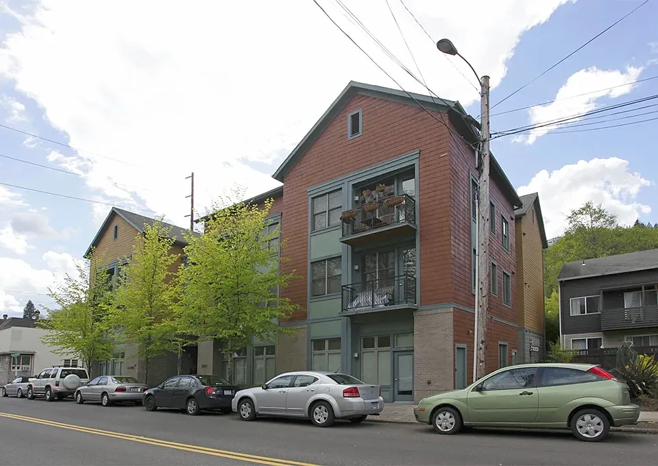 Building Photo 5