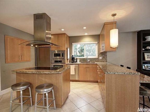 4th image of 8351 Grinnell Way