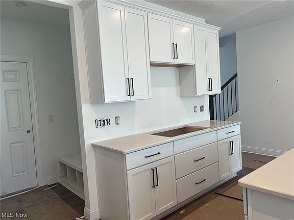2nd image of 783 N Parkside Dr