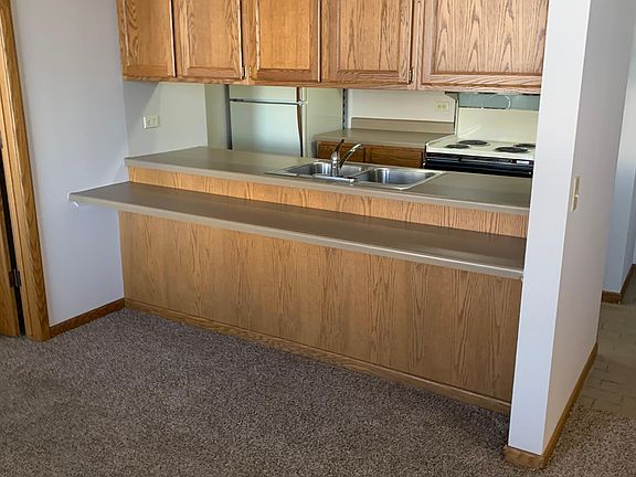 3rd image of 139 N 11th St APT 404