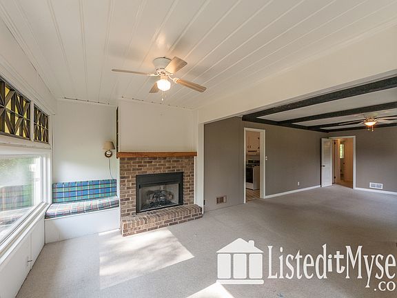 4th image of 3376 Valley Park Dr
