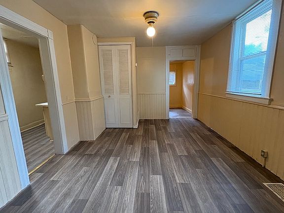 5th image of 1315 Hickory St
