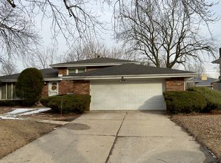 704 Tana Ln, Joliet, IL