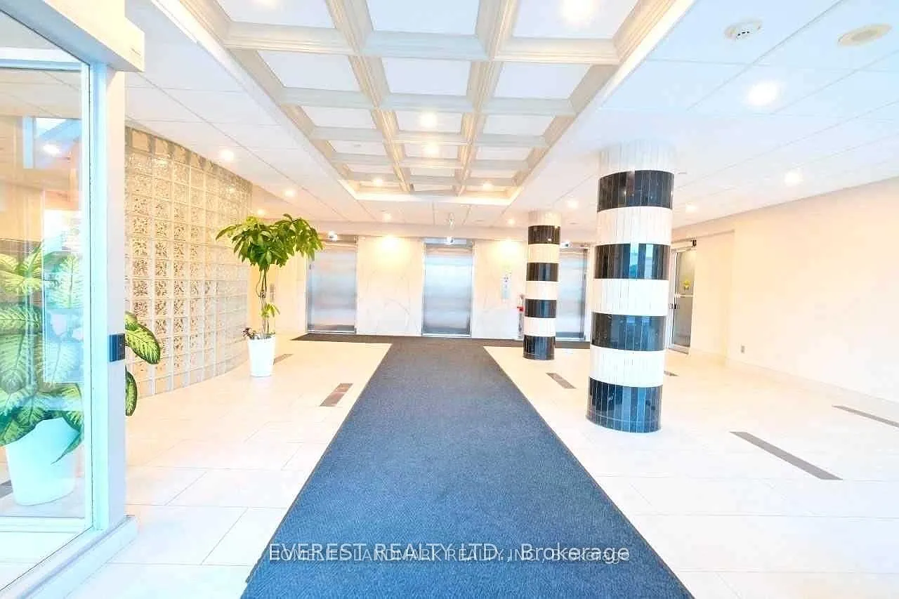 2 bed, $2,700 — Photo 2