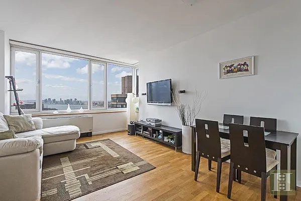 Rented by Keller Williams NYC | media 55