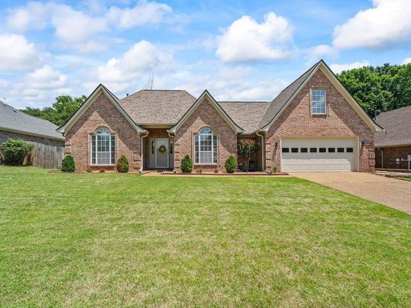 250 Lakewood Dr