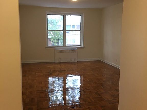 2nd image of 19207 42nd Ave APT 3