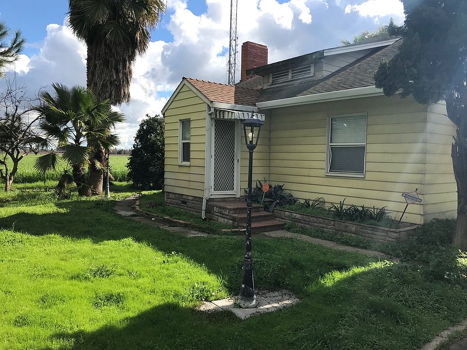 1st image of 2406 E Monte Vista Ave