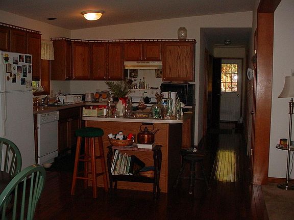 5th image of Winding Brook Dr