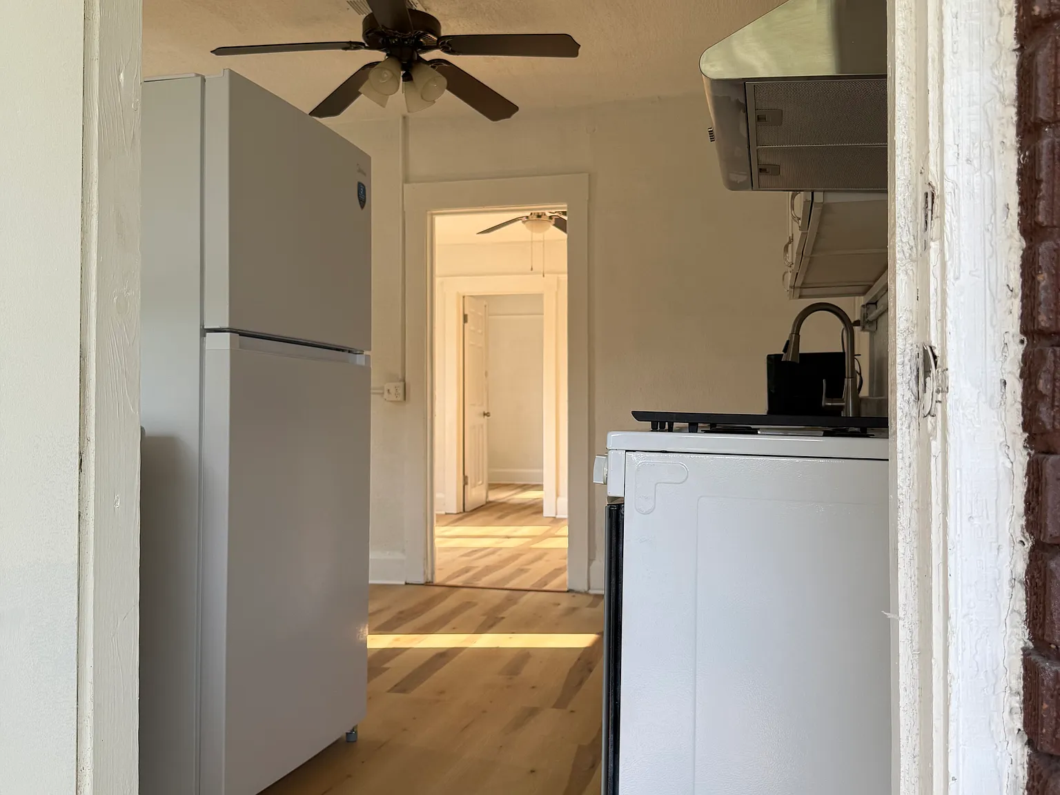 1 bed, 650 sqft, $800 — Photo 3