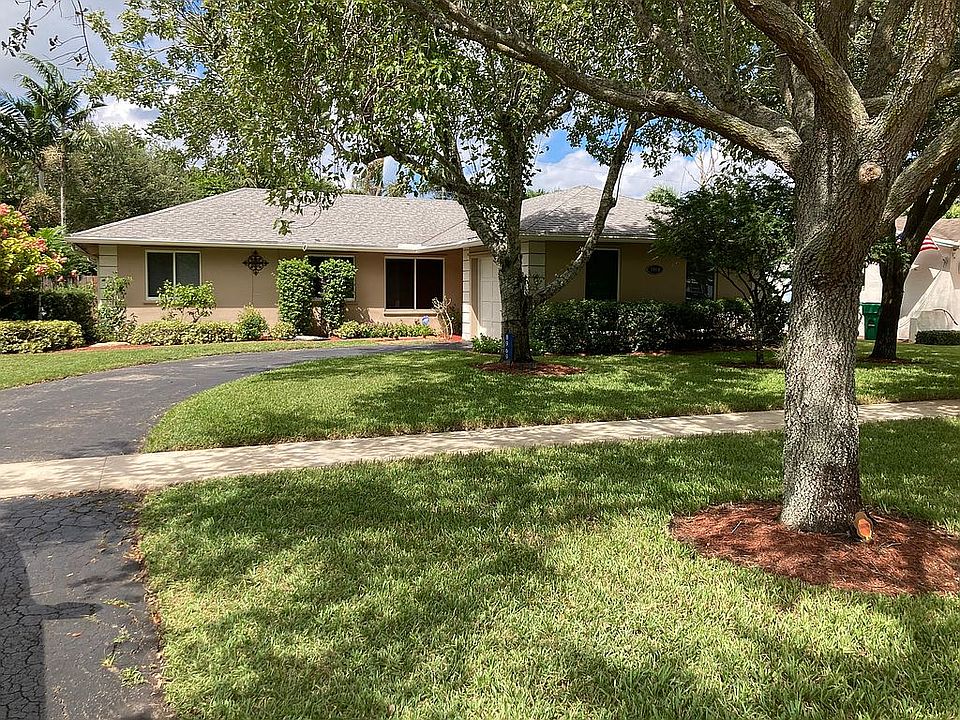 1st image of 8969 SW 52nd St