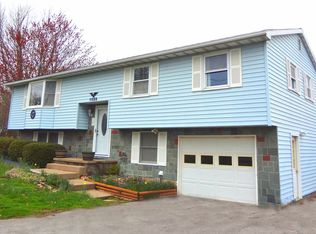 1022 Hartnagle Rd, Newark, NY 14513