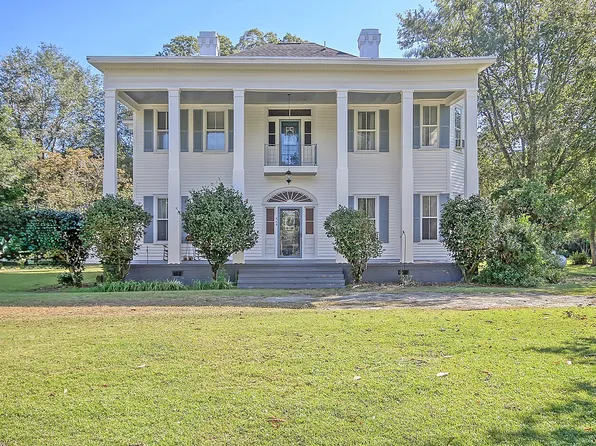 449 Gum St, Holly Hill, SC 29059