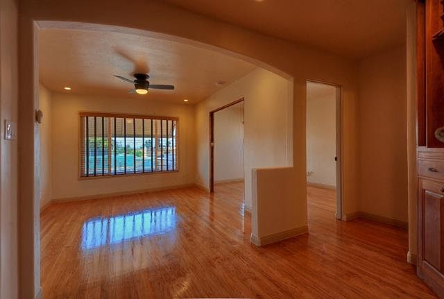 1st image of 4938 Newport Ave APT 2