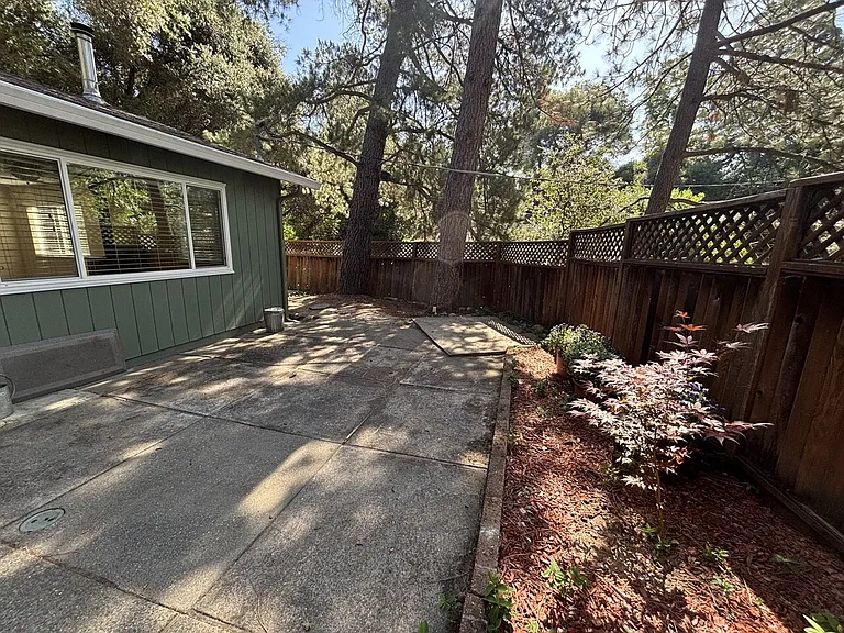 2930 Weswin Ct — Photo 2