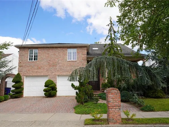 337 Thomas St, Staten Island, NY 10306