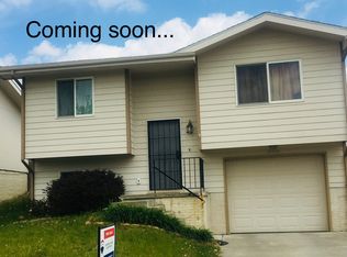 2100 NW 57th St, Lincoln, NE 68528