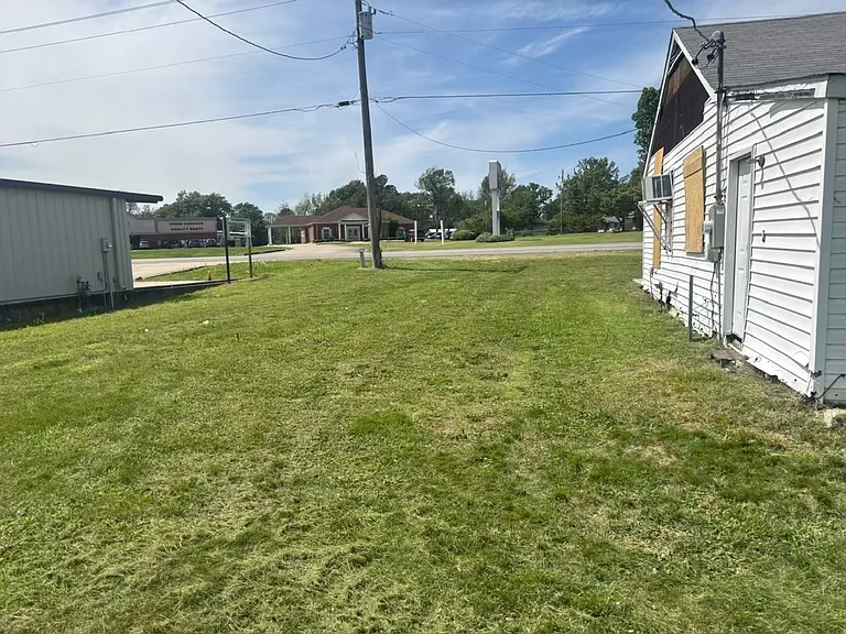 802 Highway 61 — Photo 14