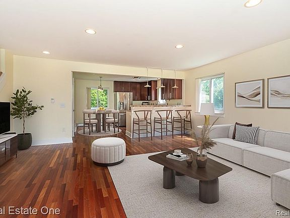 2nd image of 1147 Tienken Ct