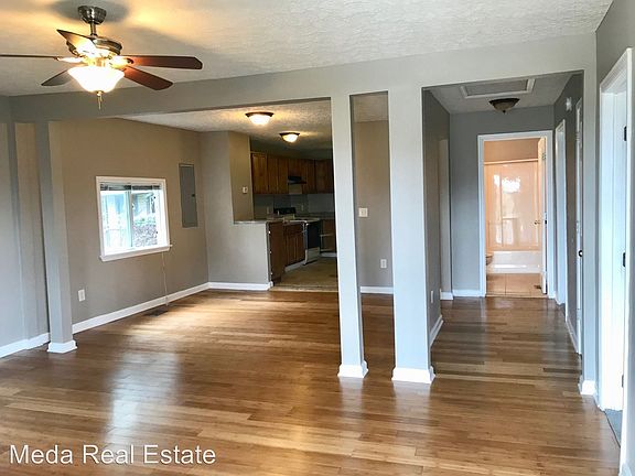 2nd image of 905 Joseph Ave