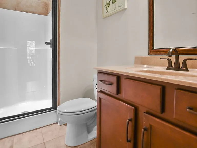 750 Cavalier Dr — Photo 14
