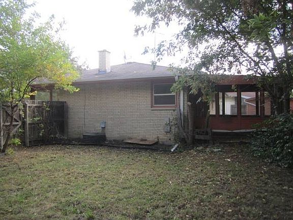 3rd image of 2200 Gideon Ave