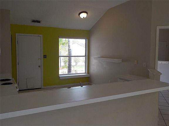2nd image of 5716 Lakefield Ct