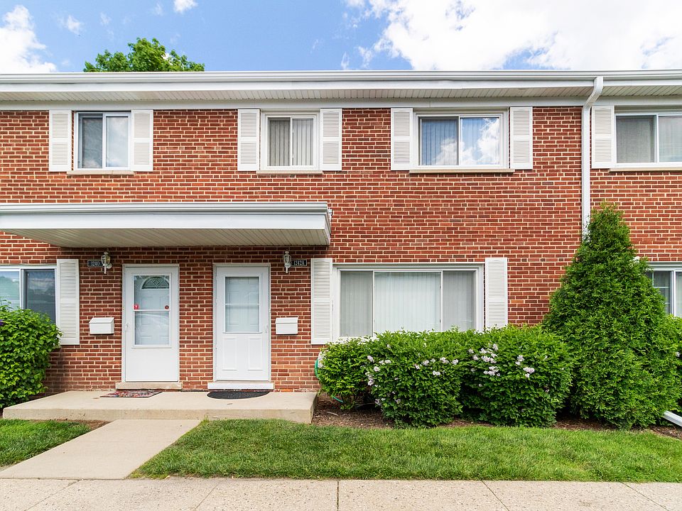 1st image of 1242 N Boxwood Dr #A