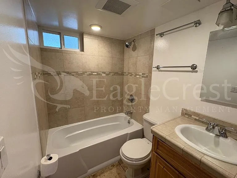 603 E Cherry St — Photo 26