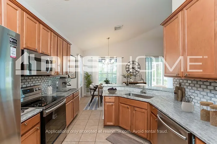 5209 Clover Mist Dr — Photo 4