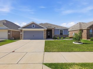 7533 Pleasant Oaks St, Fort Worth, TX 76120