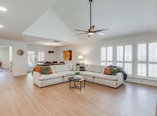200 Casa Blanca Ave, Fort Worth, TX 76107