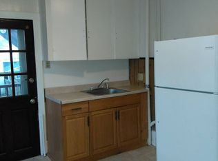 123 South St APT 2, Lehighton, PA 18235