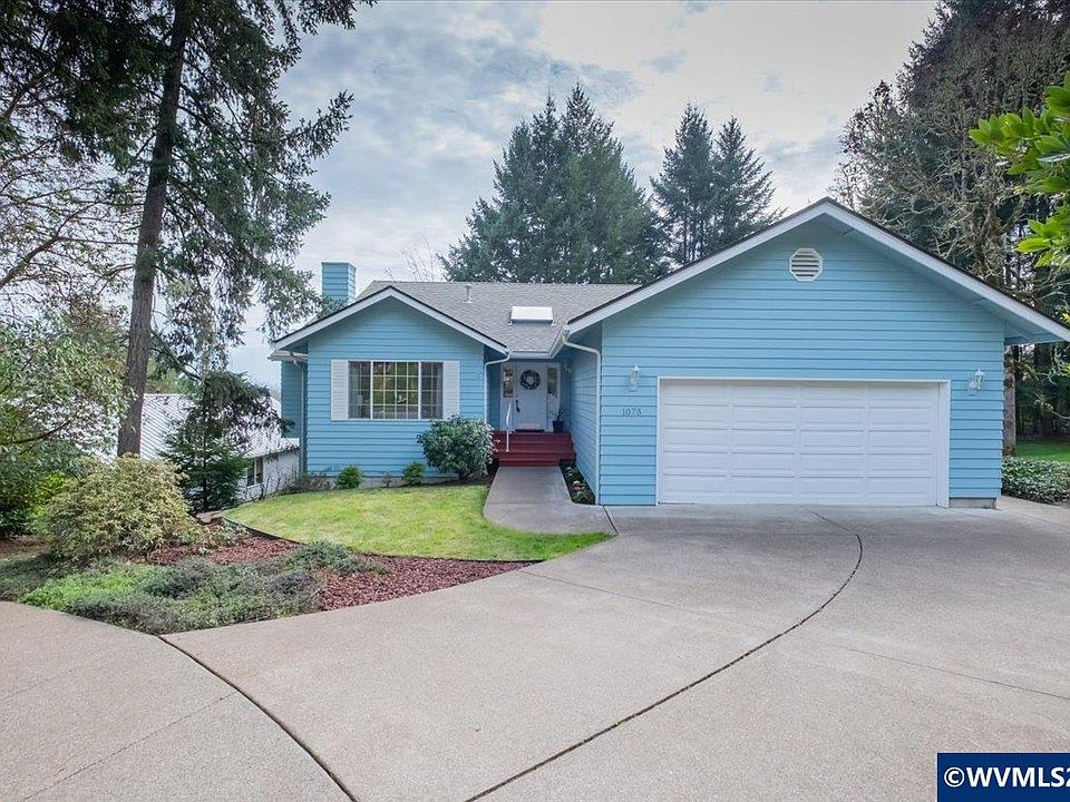1st image of 1075 NW Charlemagne Pl