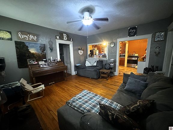 5th image of 829 N 24th St