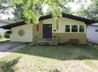 1813 Washington St, Highland, IL