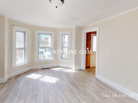4th image of 137 Grove St