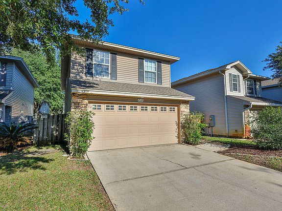 5th image of 815 Sugar Plum Ln