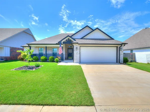 2126 E 140th St S, Bixby, OK 74008