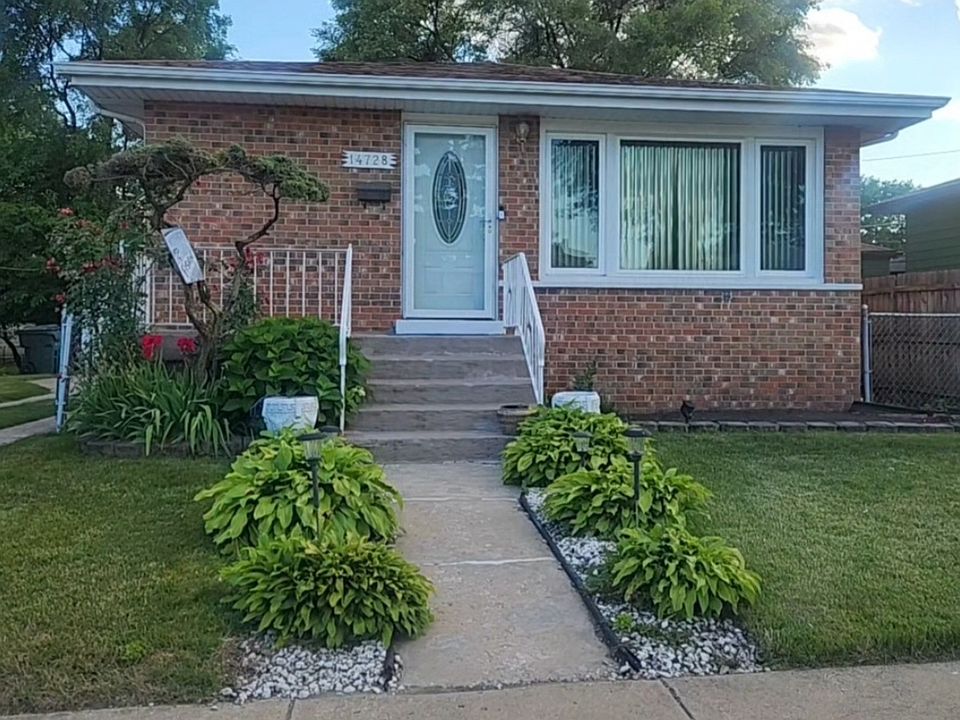 1st image of 14728 Langley Ave