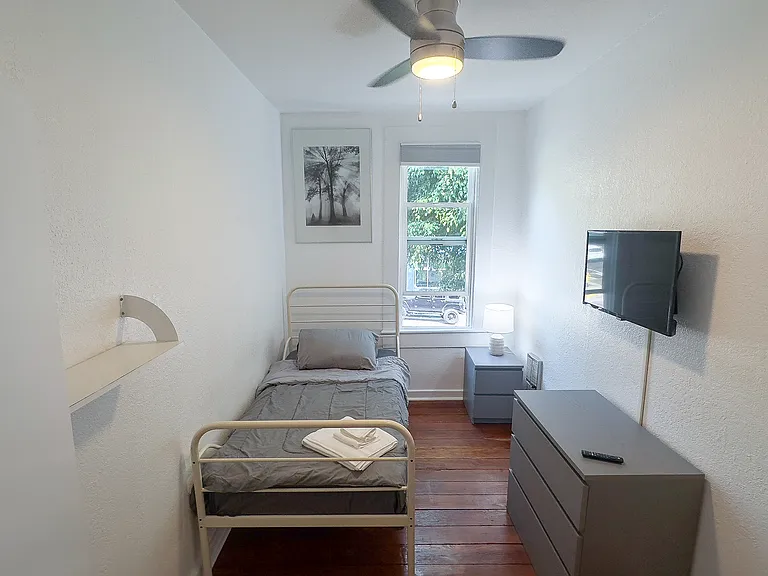 1343 C St #6B — Photo 10