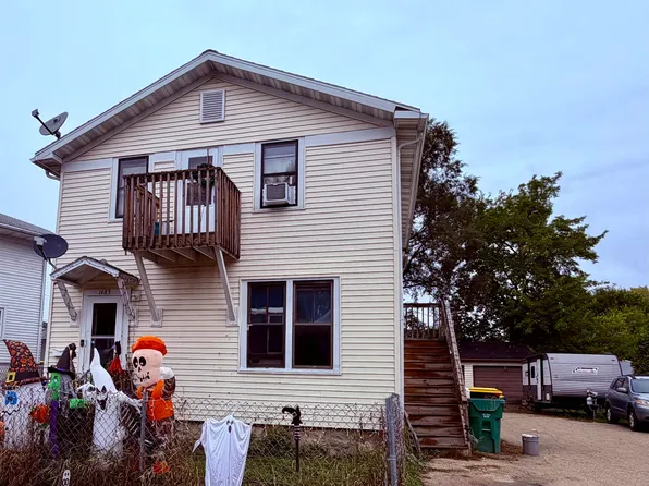 1483 Elm St, Green Bay, WI 54302