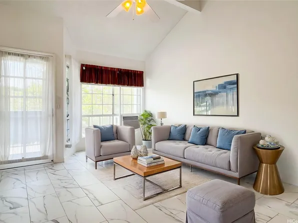500 Mananai Pl #17-V, Honolulu, HI 96818