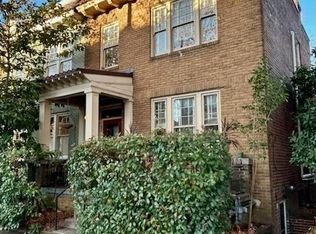 2804 W Grace St, Richmond, VA 23221